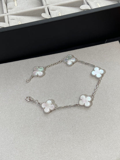 [Mystic]CLOVER WHITE PEARL MOP 5 MOTIF BRACELET COLLECTION