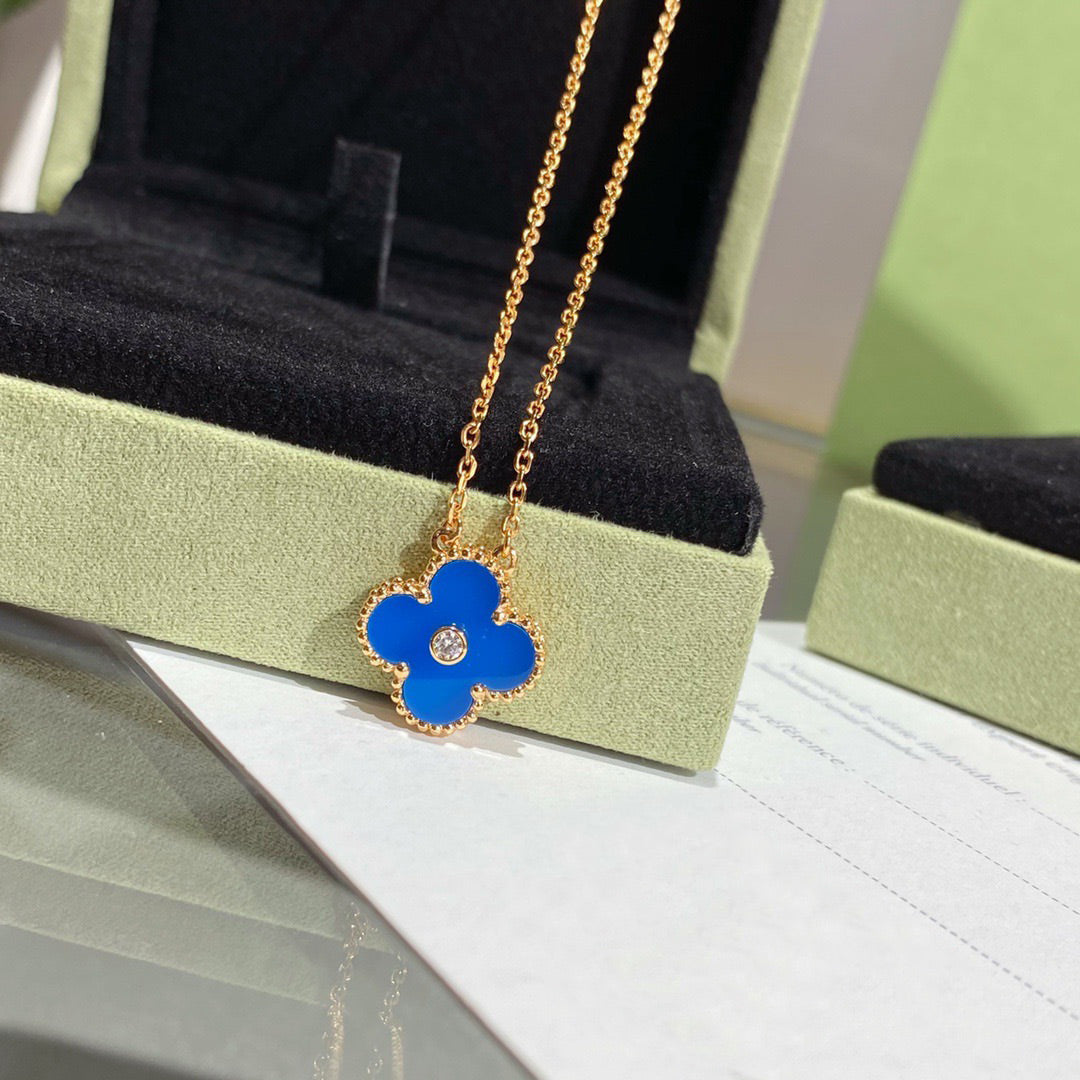 [Mystic]CLOVER 15MM DIAMOND AND BLUE AGATE NECKLACE