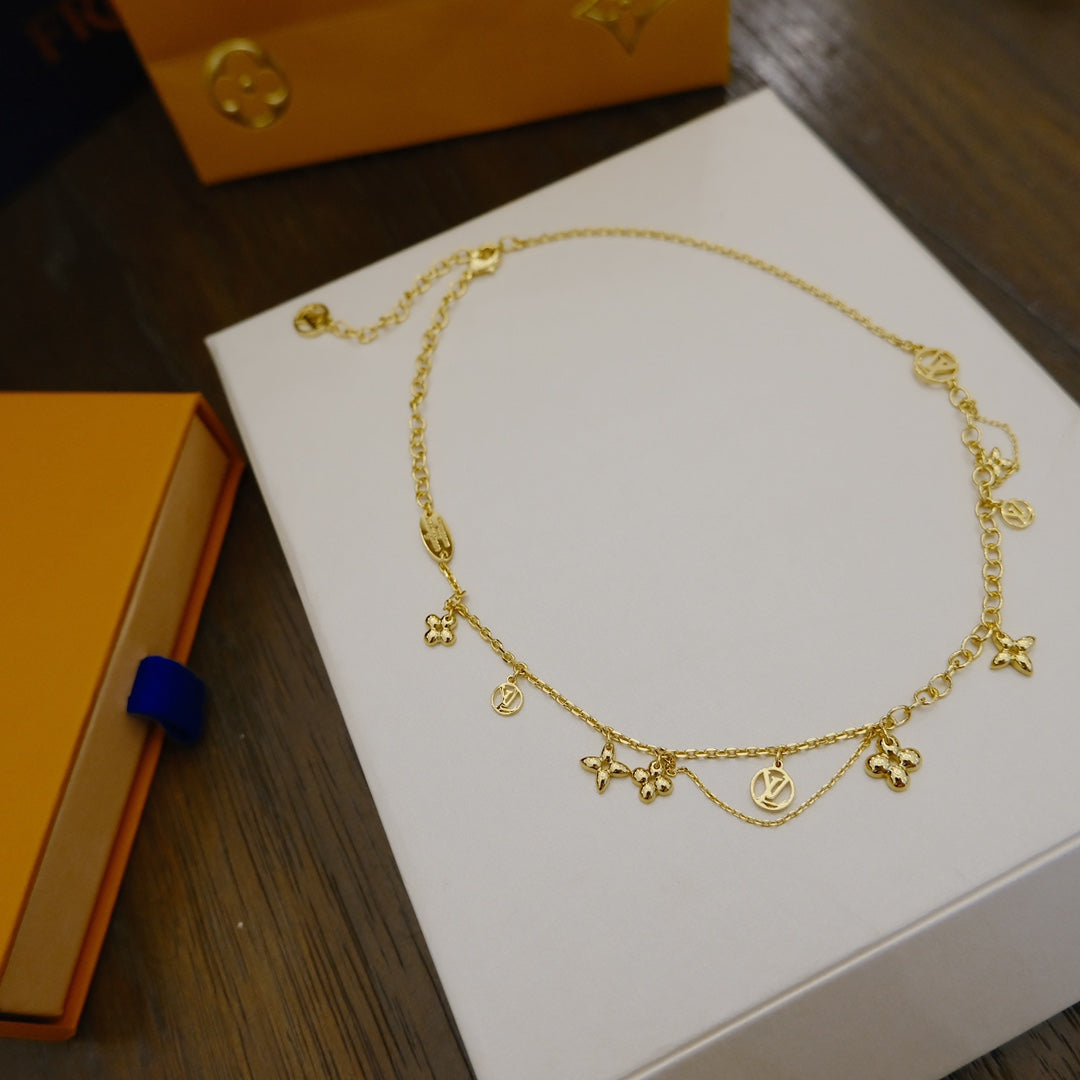 [Mystic]BLOOMING SUPPLE NECKLACE BRASS