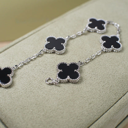 [Mystic] CLOVER 5 MOTIF ONYXS BRACELET COLLECTION