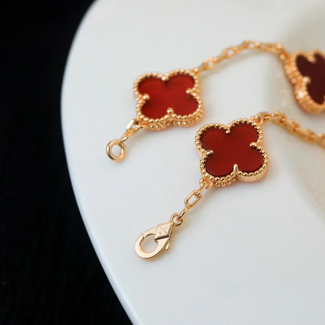 [Mystic] CLOVER 5 MOTIF RED CORNELIAN BRACELET COLLECTION