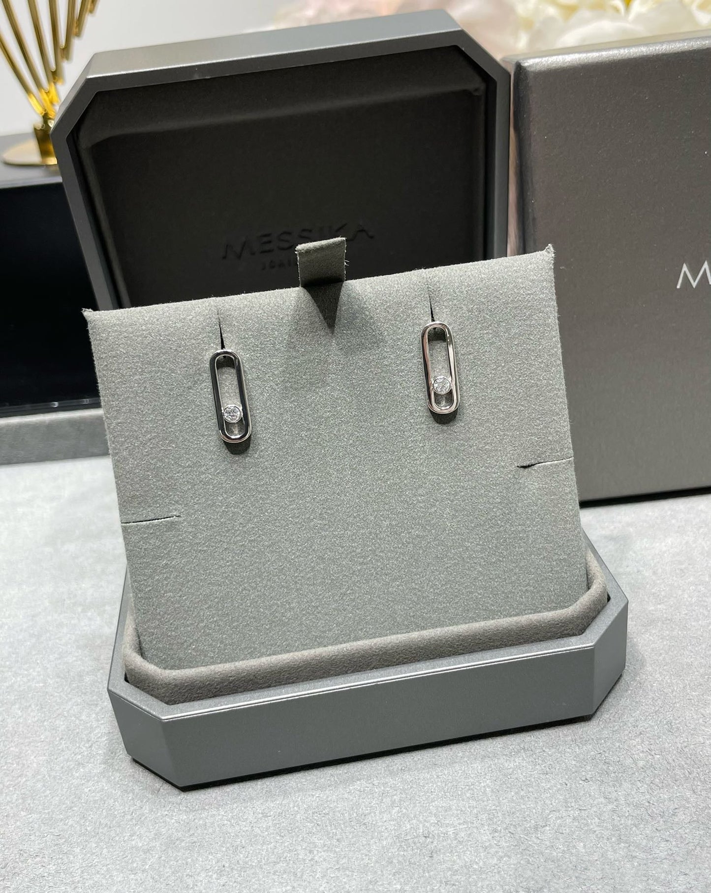 [Mystic ]MOVE UNO SMALL 1 DIAMOND EARRINGS